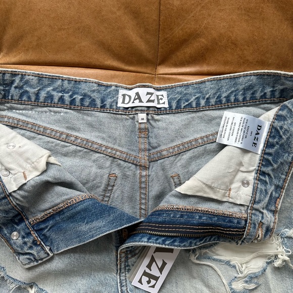 Women’s distressed faded blue jean shorts. NEW with tags. NEVER been worn. - Picture 5 of 7